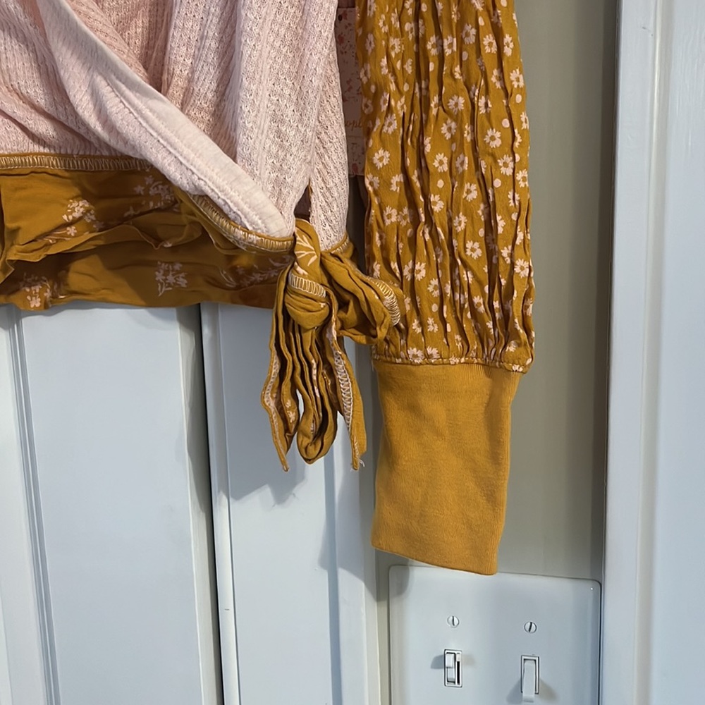 Free people wrap top - Picture 6 of 8